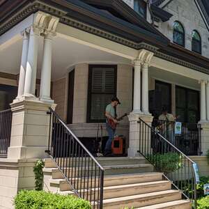 This Chicago Music Festival Takes Place on Your Neighbors' Porches